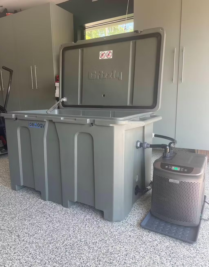 Iceology Cold Plunge Tub With Chiller | 100 Gallons | Cools to 39°F