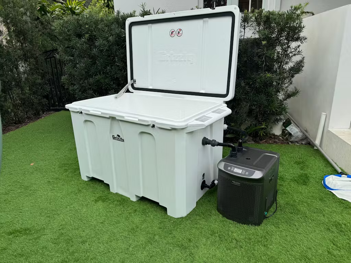 Iceology Cold Plunge Tub With Chiller | 100 Gallons | Cools to 39°F